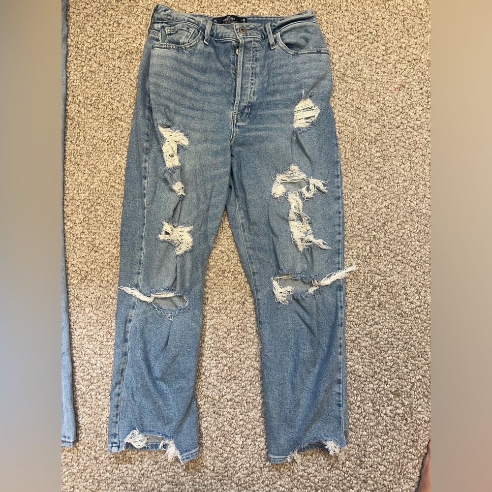 Hollister CURVY ULTRA HIGH-RISE VINTAGE STRAIGHT
